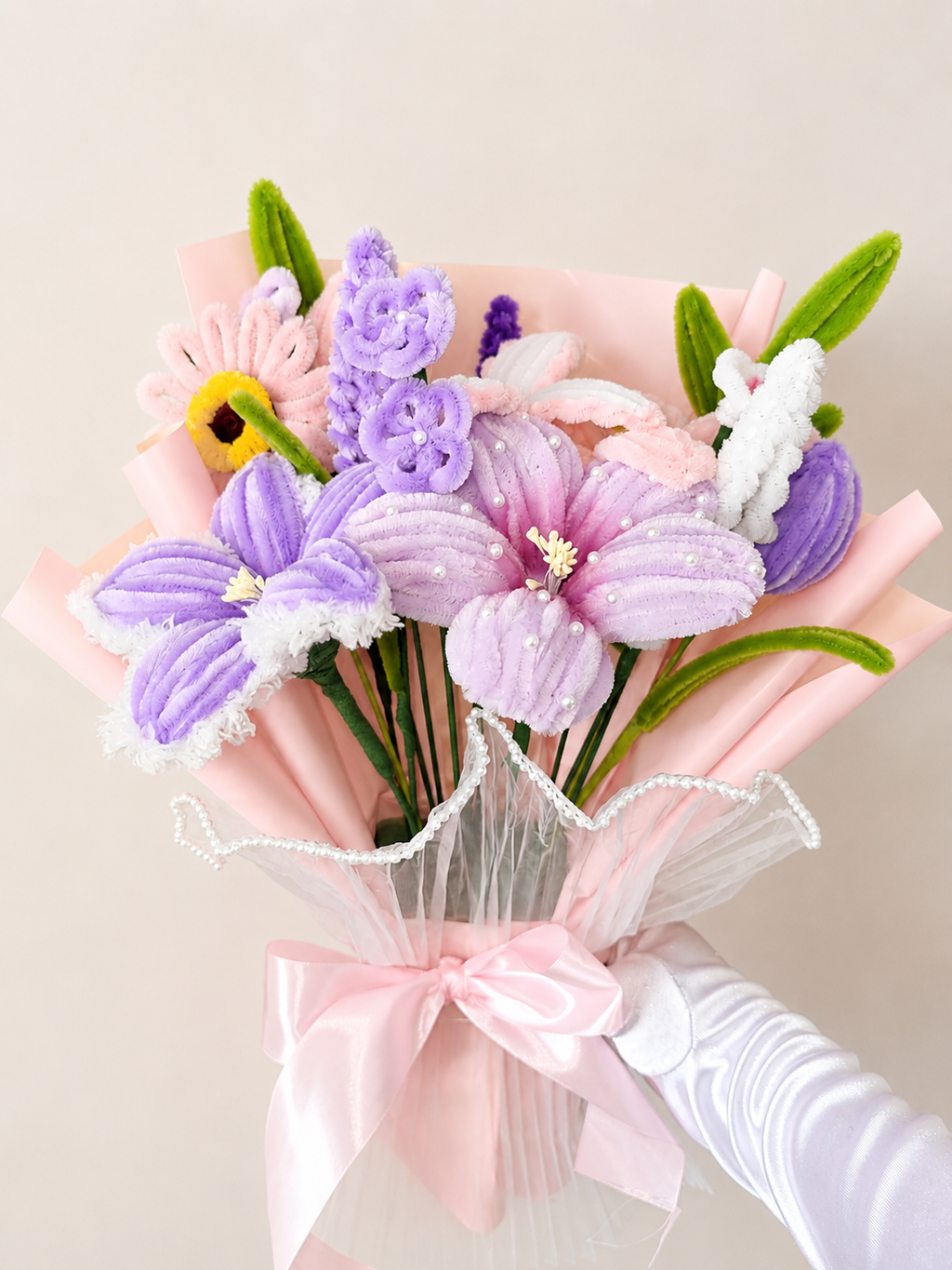 Design Your Own Handmade Pipe Cleaner Flower Bouquets